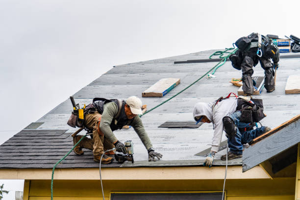 Professional Gutter Installation technician working in Saddle River, NJ